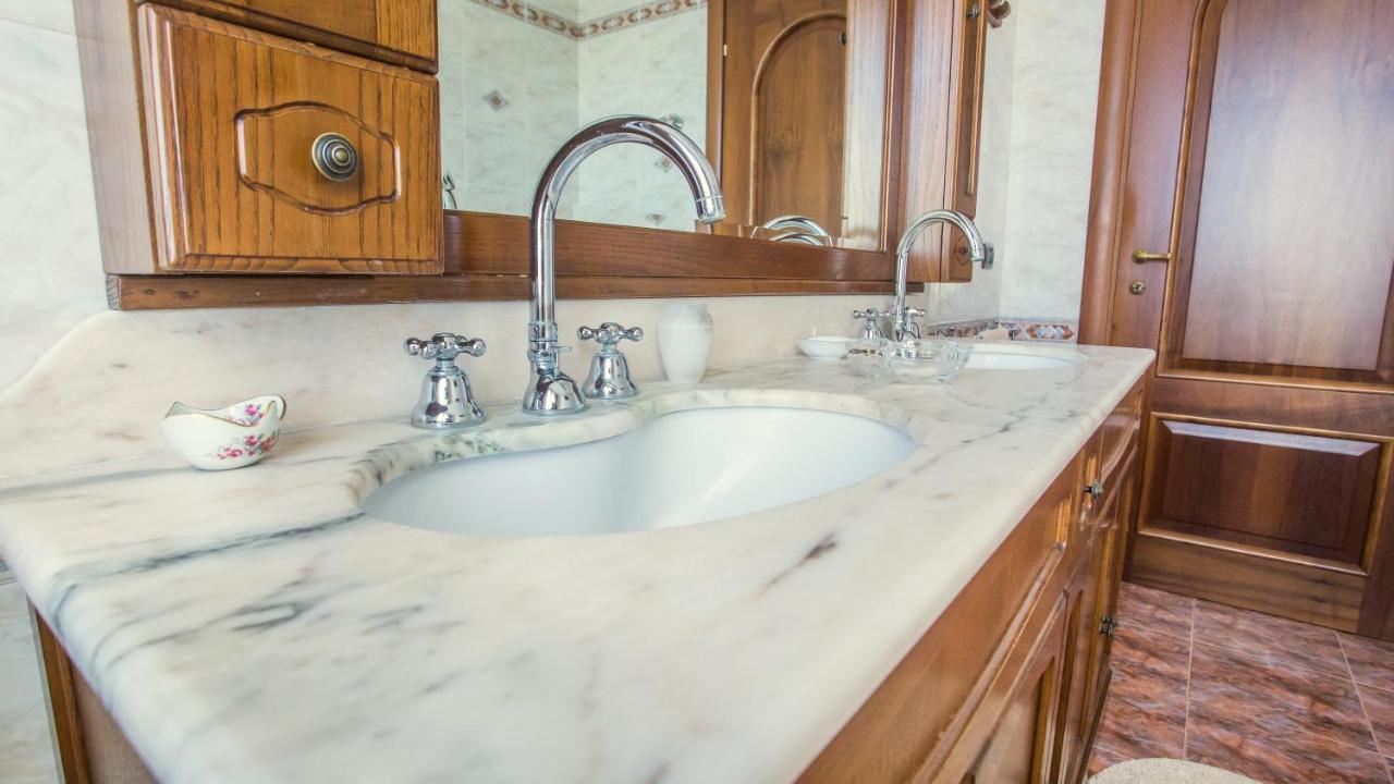 Case&Colline Villa Laura Монтескудайо Экстерьер фото